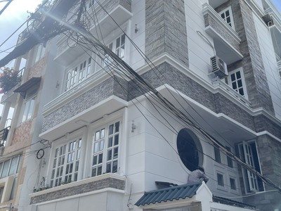 Siêu phẩm villa hồ biểu chánh, phường 11, phú nhuận, 7x12m, trệt, 4 lầu cực đẹp 0