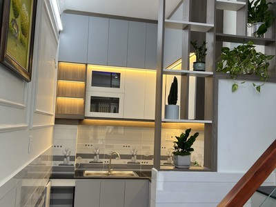 Chính chủ cần bán nhà hxh 7 chỗ đỗ cửa - 4 tầng - nội thất cao cấp - giá chỉ 2,08 tỷ 1