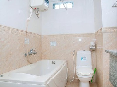 Bán khách sạn tiêu chuẩn 2 sao  sát biển Phạm Văn Đồng 30m Nha Trang  Nguyễn Khánh Toàn 0