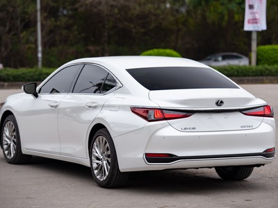 Bán Lexus ES250 2022 siêu lướt, giá cực tốt 3