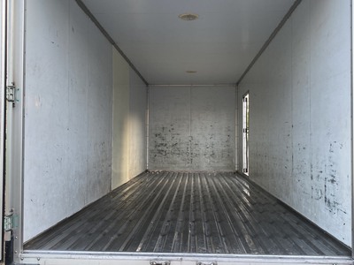 Bán xe isuzu tải thùng kín,đời 2018,loại NQR 550,5,5t xe zin đẹp 10