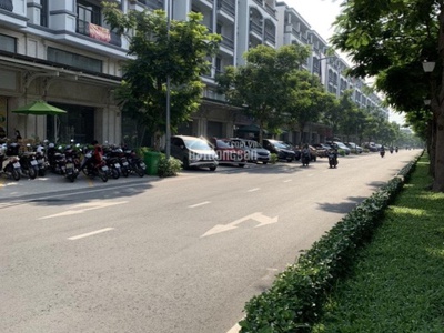 Cho thuê nhà mặt tiền shophouse nguyễn thị nhung, p.hbp, thủ đức,5x20m, lửng   4 lầu 3