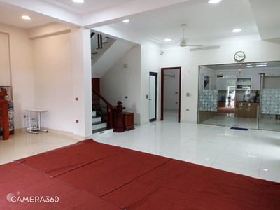 Biệt thự siêu đẹp- nhà lô góc  - ô tô tránh -  mặt tiền rộng   bán gấp siêu phẩm phố vân trì 1