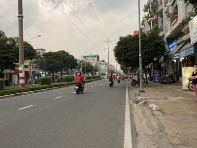 Bán gấp mtkd sầm uất đường lạc long quân, p5, q11 1