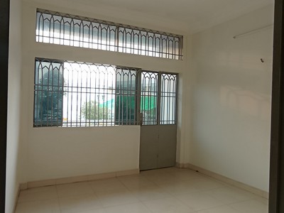 Vị trí cực đắc địa, cần bán gấp nhà mt tạ uyên, p6, q11. 0