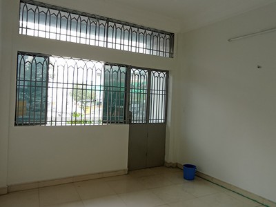 Vị trí cực đắc địa, cần bán gấp nhà mt tạ uyên, p6, q11. 2