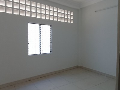 Vị trí cực đắc địa, cần bán gấp nhà mt tạ uyên, p6, q11. 3