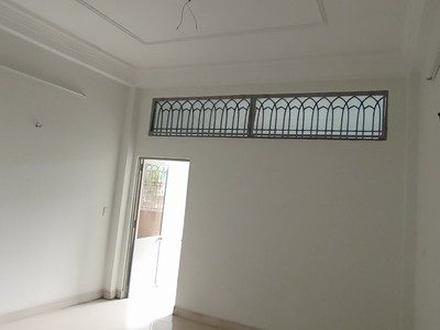 Vị trí cực đắc địa, cần bán gấp nhà mt tạ uyên, p6, q11. 4