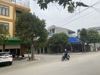 Nhà 3 mặt tiền doanh, khu dân trí cao thuận tiện mở văn phòng trung tâm tiếng anh phòng 1