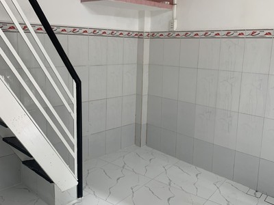 Bán gấp nhà lưu hữu phước 2 tầng 14m2 chỉ 1 tỷ 150 . 3