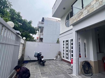Cho thuê biệt thự đường lê văn lương, nhà bè. 2