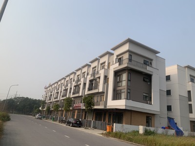 Cần thanh khoản gấp căn nhà phố chân đế chung cư vsip kinh doanh tốt 0