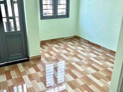 Bán gấp nhà lưu hữu phước 2 tầng 14m2 chỉ 1 tỷ 150 . 0