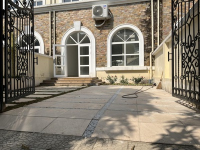 Chính chủ cho thuê căn Shophouse Vista Lago mặt đường trục chính khu đô thị Sudico - Nam An Khánh 2