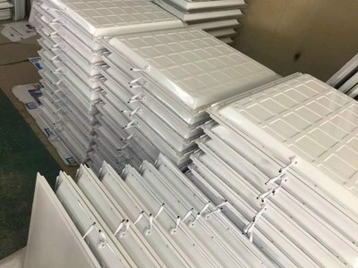 Bán buôn bán lẻ đèn panel 600x600 trần thả công suất 48w 2