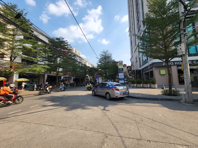Cần bán gấp nhà Triều Khúc, 50m2, Ôtô 10mGần Đường Chính, Tiện ích, Giá 3 tỷ 8 0