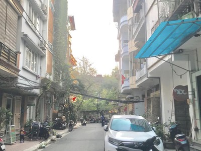Bán nhà phân lô vỉa hè phố tây sơn quận đống đa gara kinh doanh đẳng cấp dt60m2 mt4.2m 0