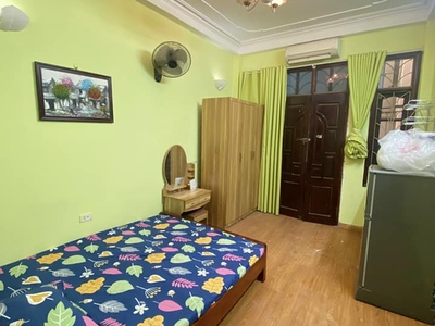 Bán nhà đường cầu giấy, ngõ 155, giá 4.59 tỷ, 45m2x5t, dòng tiền 35 triệu/tháng. 0