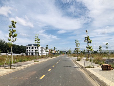 Cần tiền bán cắt lỗ lô đất thổ cư mega city ngay tthc bến cát, giá 1,3 tỷ 1