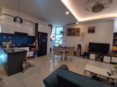 Căn hộ có diện tích 88m, bao gồm 2 phòng ngủ, đầy đủ nội thất 0