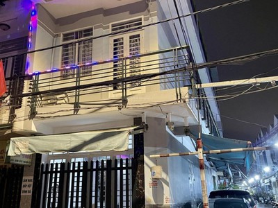 Chủ bán nhanh nhà đẹp hai căn góc mặt tiền, sổ hồng riêng đường lê văn lương, , nhơn đức, nhà bè 0