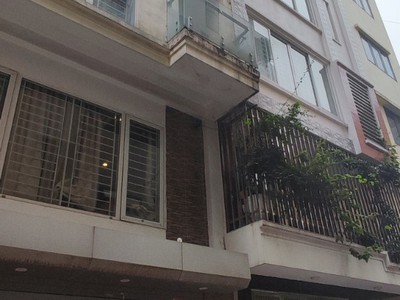 Bán nhà  phố nguyễn khánh toàn, phân lô, gara, ô tô tránh, kinh doanh đỉnh 0