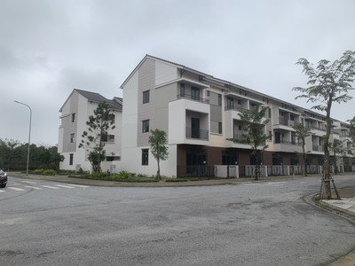 Bán căn shophouse góc 3 mặt tiền 90m2 với giá chỉ hơn 6 tỷ tại Centa VSIP 0