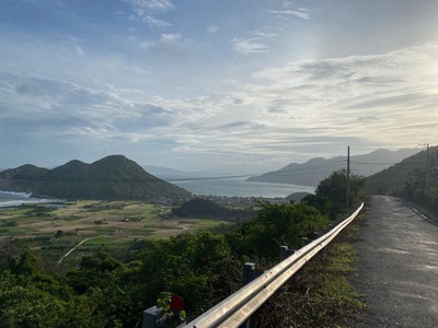Bán 4ha view Biển bám đường nhựa 100m giá chỉ 350k m Ninh Vân NinhHoà 2