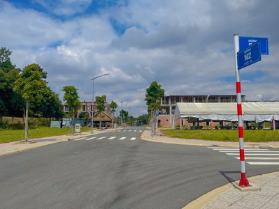 Nhà Phố Mặt Tiền Kinh Doanh VSIP 3 Tân Uyên 1