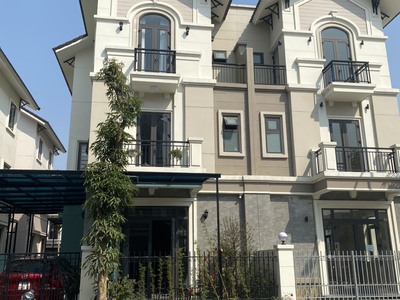 Biệt thự phố 0