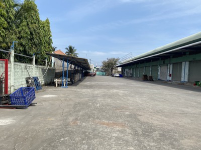 Cho thuê kho 7800m2, khuôn viên 11000m2 quận 12 0