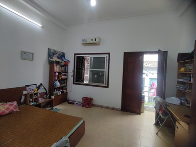 Cực phẩm    xem ngay  nhà phố hoàng mai cạnh phố ở ngay chủ tự xây chắc chắn 37m2, 4 tầng chỉ 4 tỷ 1