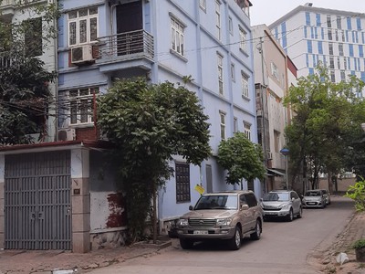 Cần cho thuê nhà văn quán hà đông, làm văn phòng 0