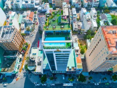 Khách sạn biển 4 sao mặt tiền phạm văn đồng. quận sơn trà. bể bơi vô cực. giá 185 tỷ 0