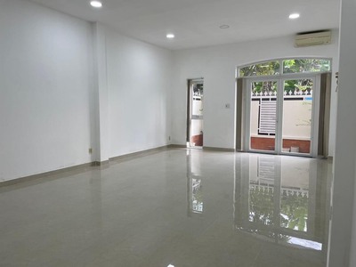 Cho thuê biệt thự dương nội hà đông, nhà hoàn thiện đẹp, làm văn phòng 1