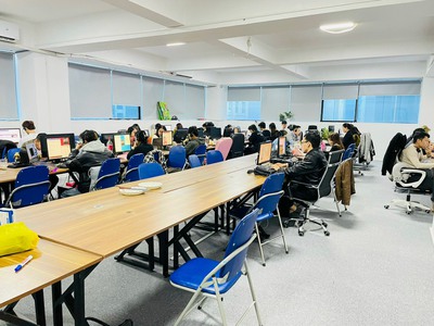 Cho thuê văn phòng 150m2 giá 29 triệu/ tháng ngõ 3 duy tân 0