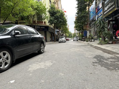 Chính chủ cần bán nhà 6t tổ 4 tt đông anh, đường siêu to, vỉa hè rộng kinh doanh đẳng cấp số 1 đông 1