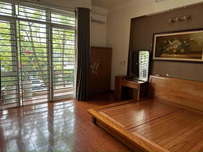 Cho thuê nhà 4 tầng khu Hà Hải, phường Lê Thanh Nghị, TP HD, 3 ngủ, mặt đường to 4