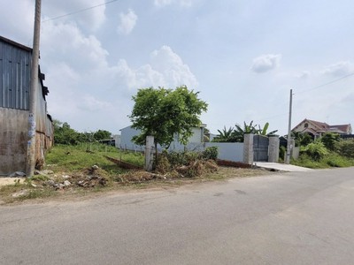 Cần tiền xây nhà nên bán gấp 2 lô đất diện tích 5x50m mặt tiền đường nhựa 12m 2