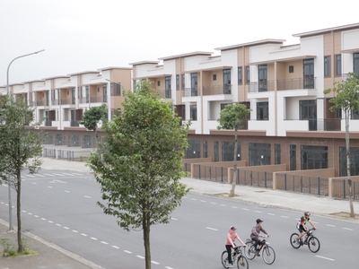 Shophouse đường 26m dt 120m  xây 3 tầng, giá chỉ 7 tỷ tròn 1