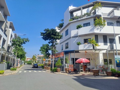 Bán Nhà phố The pearl Riverside.  Bến Lức, Long An, Sổ Sẵn 2
