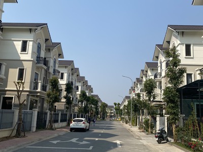 Chính chủ cần bán 0