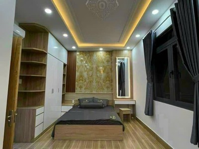 Mặt tiền hẻm xe hơi tiện kinh doanh hoặc ở. cách huỳnh tần phát 5m .thị trấn nhà bè. mua 1 được 2 4