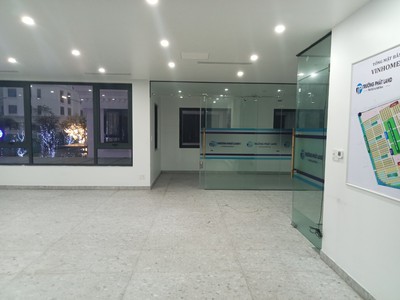 Cho thuê mặt bằng tầng 2  200m2 tại Vinhomes Marina, giá 35tr 7
