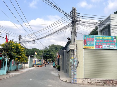 Đất mặt tiền gần ngã tư Hoà Lợi, Bến Cát, Bình Dương, Đúng 1 Tỷ 696 2