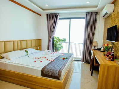 Bán khách sạn 2 mặt tiền đường Nguyễn Biểu- Nha Trang- Cách biển 100m - Giá tốt 0