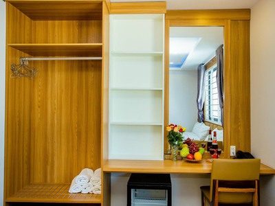 Bán khách sạn 2 mặt tiền đường Nguyễn Biểu- Nha Trang- Cách biển 100m - Giá tốt 1