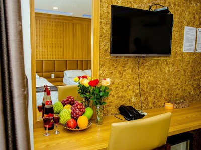 Bán khách sạn 2 mặt tiền đường Nguyễn Biểu- Nha Trang- Cách biển 100m - Giá tốt 2
