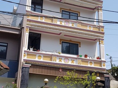 Chính chủ cần bán nhanh nhà 3 tầng 1 tum kiên cố kết cấu lên 7 tầng mới xây năm 2021 tại ngõ 347 0