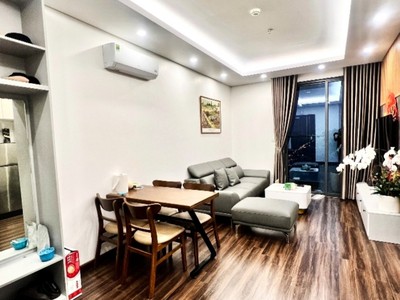 Cho thuê căn hộ 3 phòng ngủ full đồ Tại Hoàng Huy Grand  Sở Dầu 4